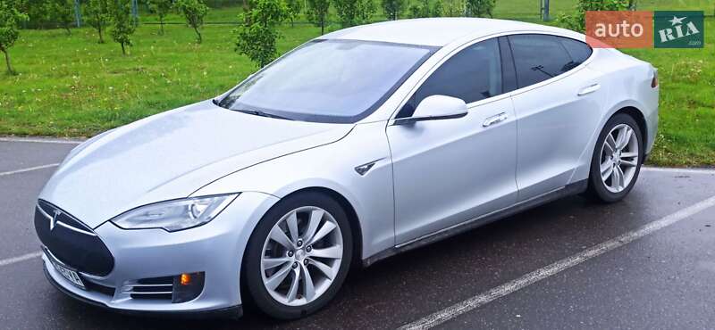 Лифтбек Tesla Model S 2013 в Богородчанах