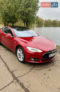 Ліфтбек Tesla Model S 2015 в 