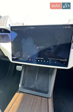 Лифтбек Tesla Model S 2022 в 