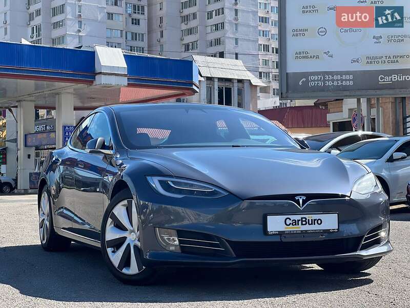 Ліфтбек Tesla Model S 2020 в Одесі