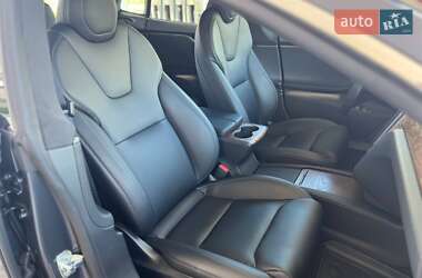 Лифтбек Tesla Model S 2020 в 