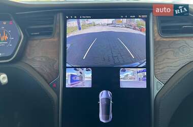 Лифтбек Tesla Model S 2020 в 