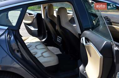 Лифтбек Tesla Model S 2016 в 