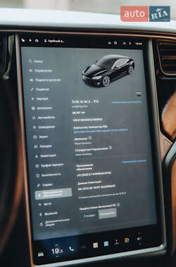 Ліфтбек Tesla Model S 2020 в 