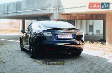 Ліфтбек Tesla Model S 2020 в 