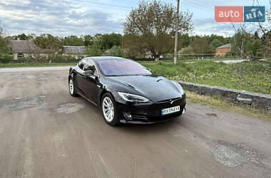 Лифтбек Tesla Model S 2018 в Хмельницком