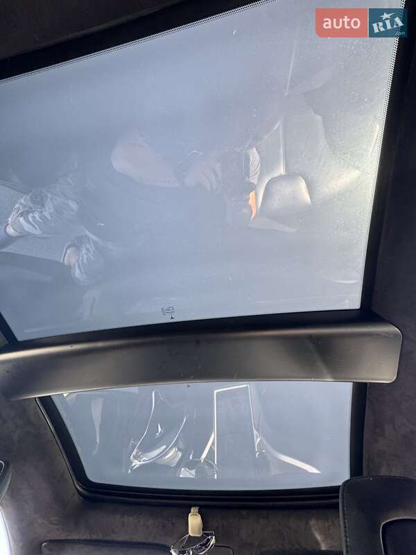 Лифтбек Tesla Model S 2013 в Днепре