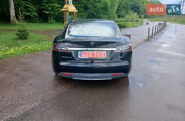 Ліфтбек Tesla Model S 2016 в 