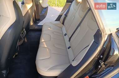 Ліфтбек Tesla Model S 2016 в 