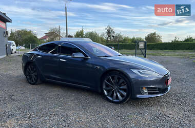 Лифтбек Tesla Model S 2018 в 
