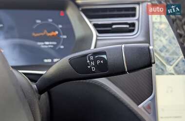 Ліфтбек Tesla Model S 2015 в 