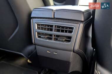 Ліфтбек Tesla Model S 2015 в 
