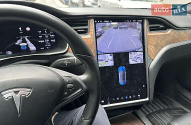Лифтбек Tesla Model S 2020 в 