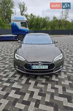 Tesla Model S 2015 Tesla Model S 2015