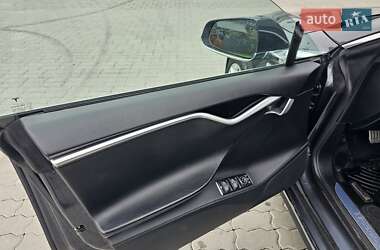 Ліфтбек Tesla Model S 2015 в 