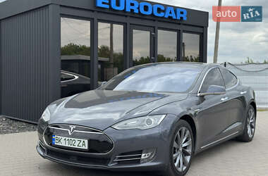 Tesla Model S 2015 Tesla Model S 2015