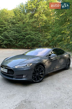 Лифтбек Tesla Model S 2013 в Львове
