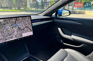 Лифтбек Tesla Model S 2022 в 