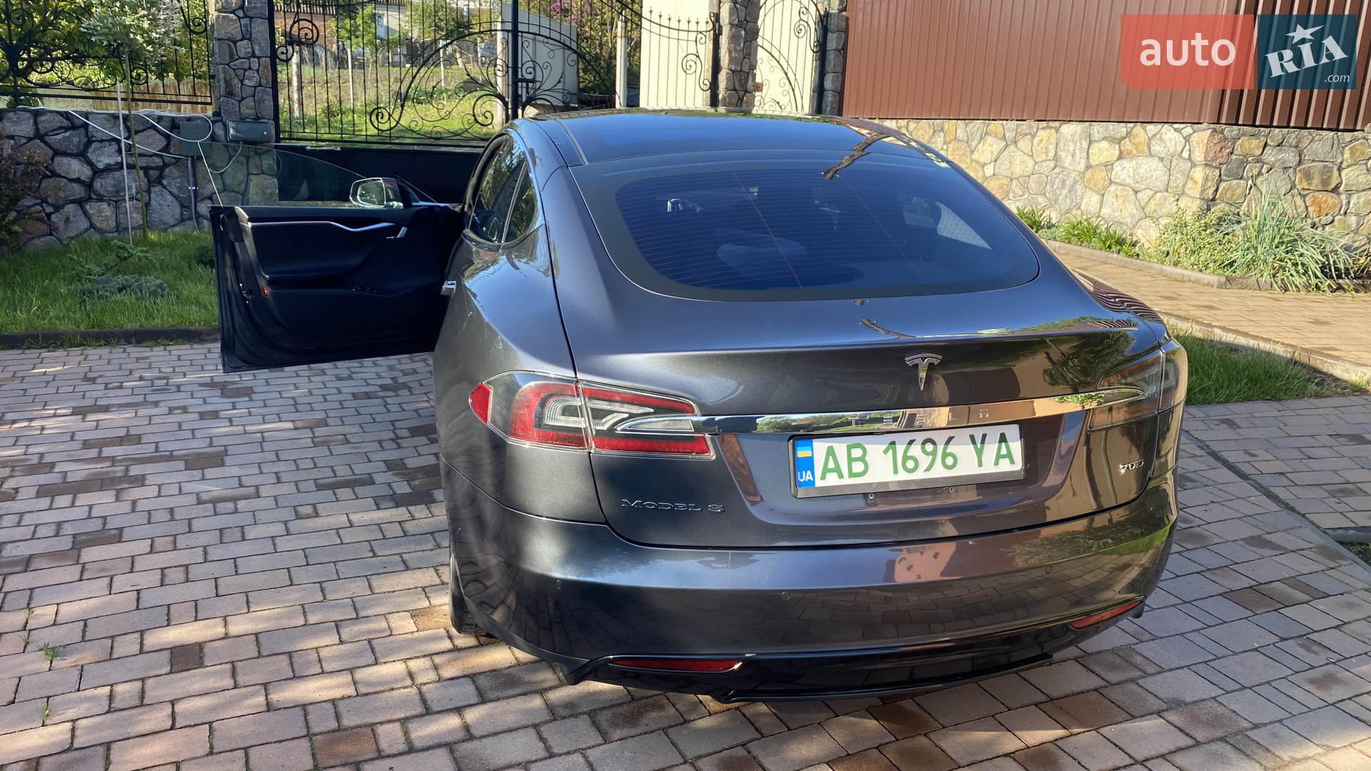 2015 Tesla Model S - мініатюра 8