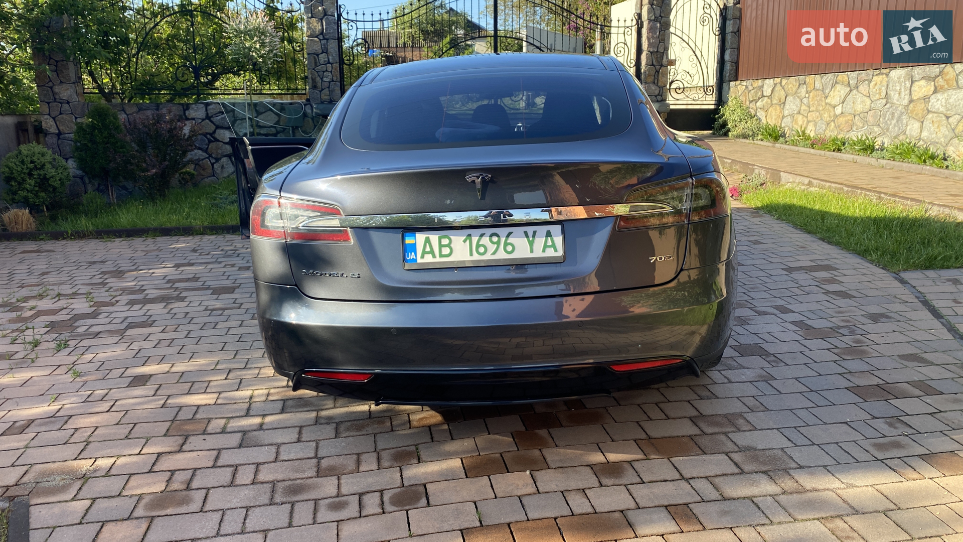 2015 Tesla Model S - мініатюра 11