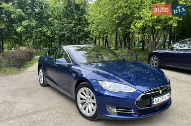 Tesla Model S 2015 Tesla Model S 2015