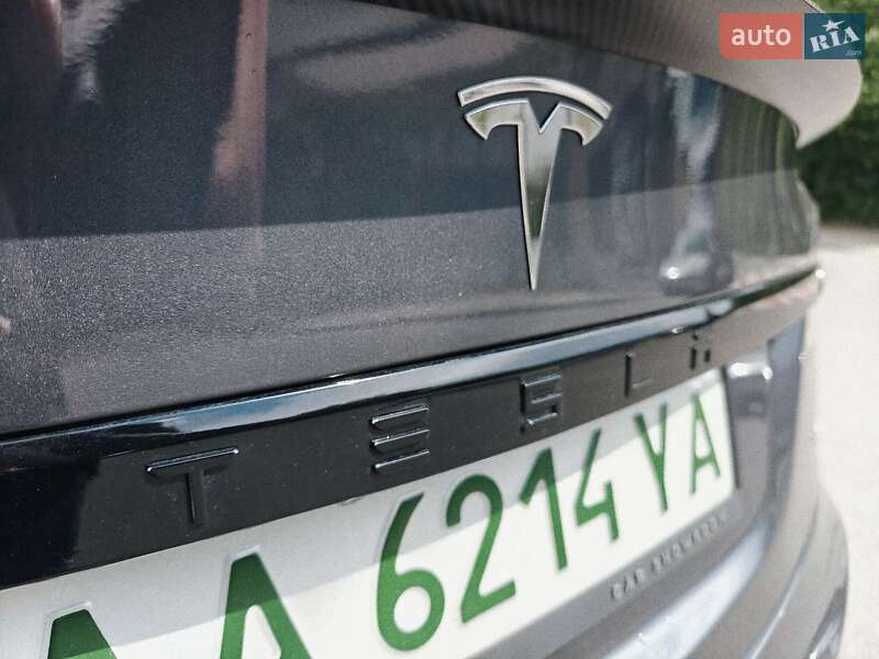 Лифтбек Tesla Model S 2021 в Киеве фото 16 Лифтбек Tesla Model S 2021 в Киеве