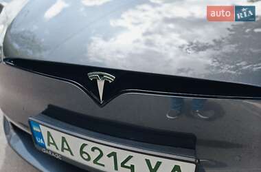 Лифтбек Tesla Model S 2021 в 