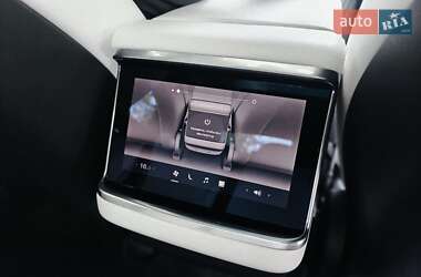 Лифтбек Tesla Model S 2021 в 