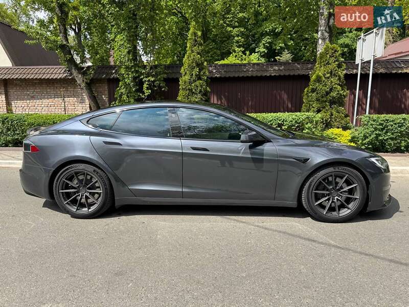 Лифтбек Tesla Model S 2021 в Киеве фото 5 Лифтбек Tesla Model S 2021 в Киеве