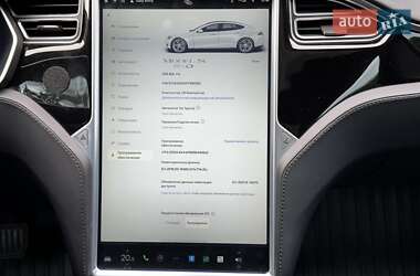 Ліфтбек Tesla Model S 2015 в 