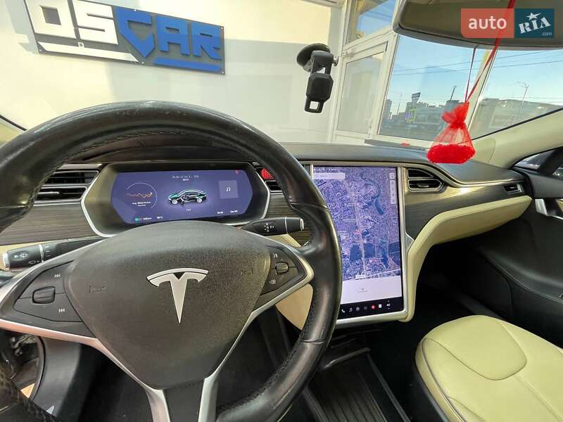 Лифтбек Tesla Model S 2014 в Киеве фото 16 Лифтбек Tesla Model S 2014 в Киеве