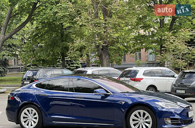 Ліфтбек Tesla Model S 2017 в 