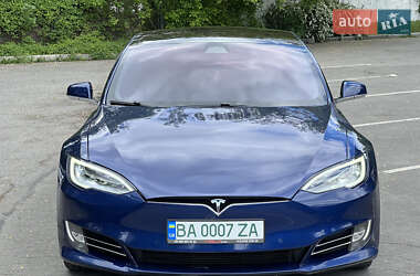Ліфтбек Tesla Model S 2017 в 
