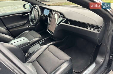 Лифтбек Tesla Model S 2018 в 