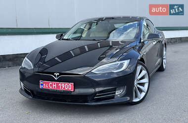 Ліфтбек Tesla Model S 2017 в Вінниці