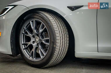 Лифтбек Tesla Model S 2022 в 