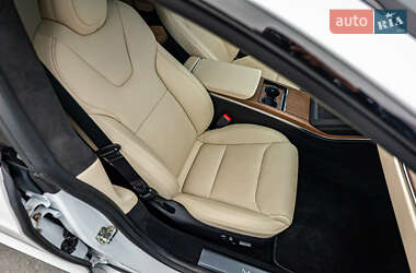 Лифтбек Tesla Model S 2022 в 