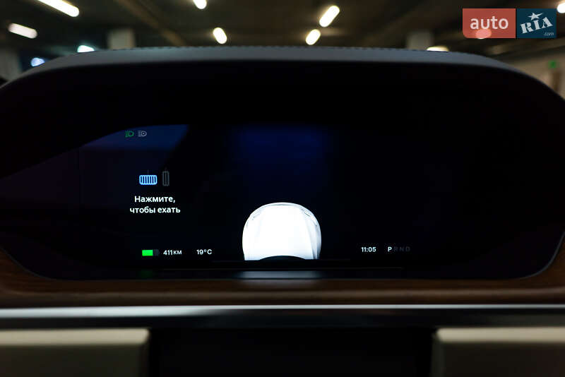 Седан Tesla Model S 2022 в Киеве