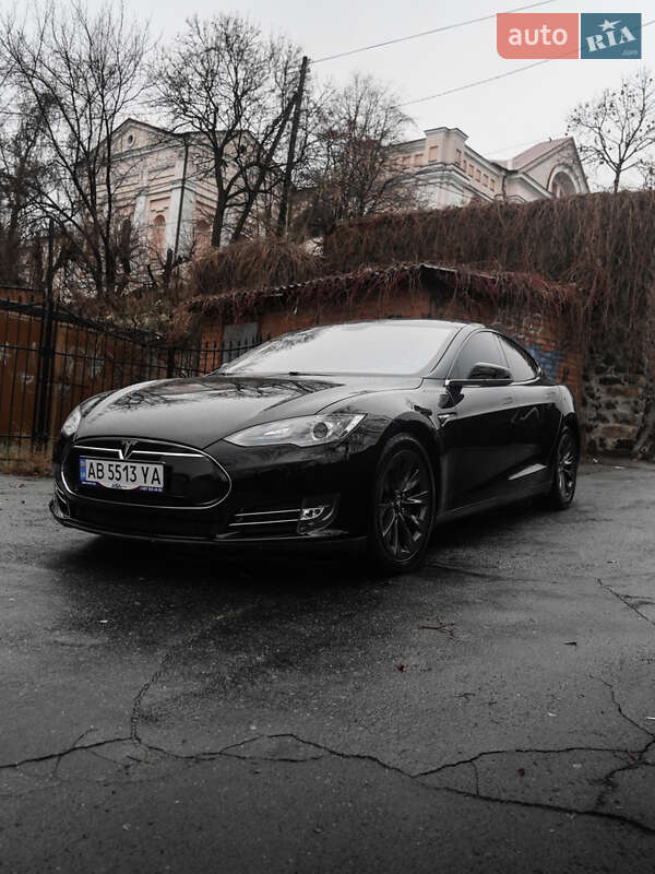 Лифтбек Tesla Model S 2013 в Виннице фото 2 Лифтбек Tesla Model S 2013 в Виннице