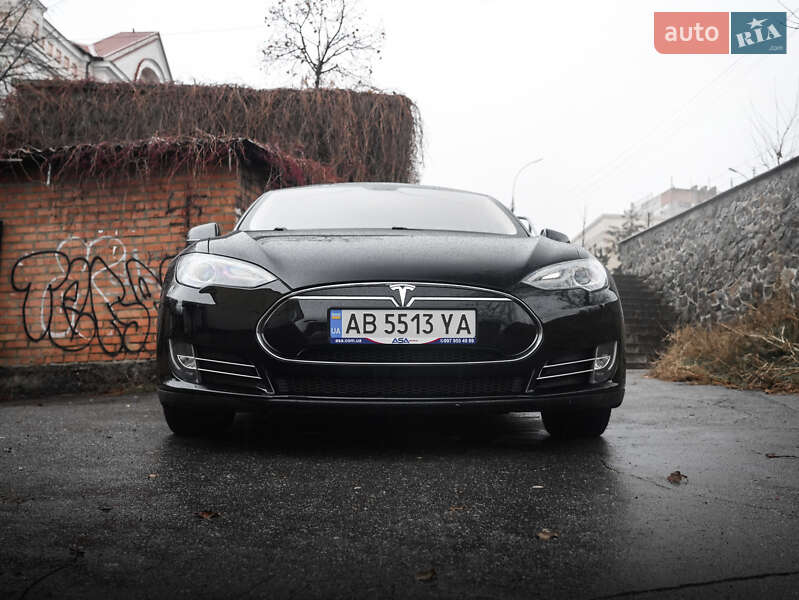 Лифтбек Tesla Model S 2013 в Виннице фото 18 Лифтбек Tesla Model S 2013 в Виннице