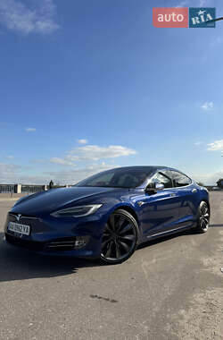 Ліфтбек Tesla Model S 2018 в Києві