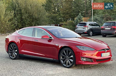 Лифтбек Tesla Model S 2013 в 