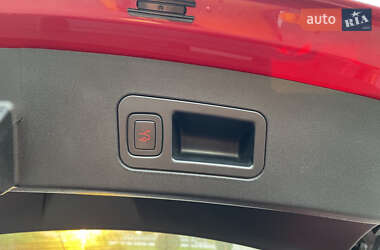 Лифтбек Tesla Model S 2013 в 