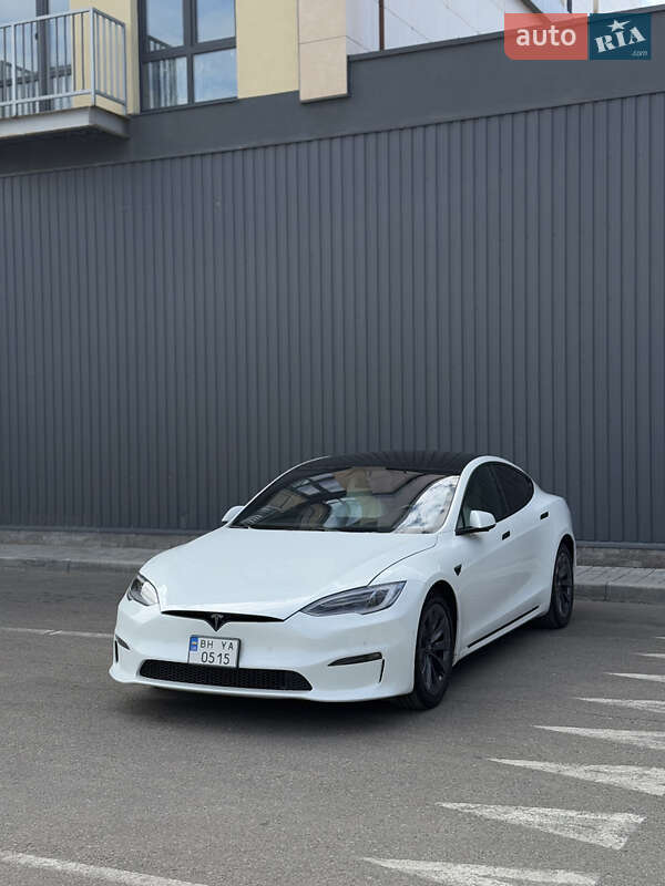 Лифтбек Tesla Model S 2019 в Николаеве