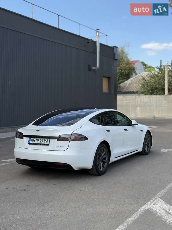 Лифтбек Tesla Model S 2019 в Николаеве