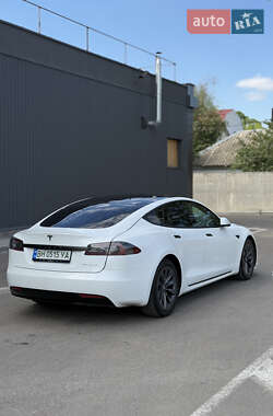 Лифтбек Tesla Model S 2019 в 