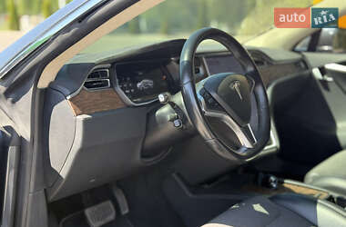 Лифтбек Tesla Model S 2017 в 