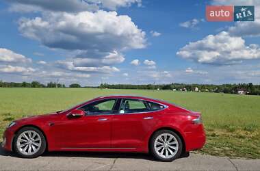 Лифтбек Tesla Model S 2017 в 