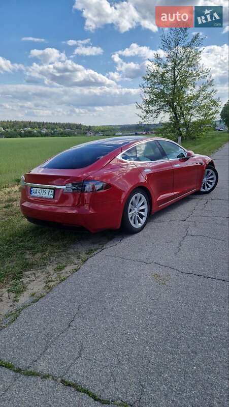 Ліфтбек Tesla Model S 2017 в Києві