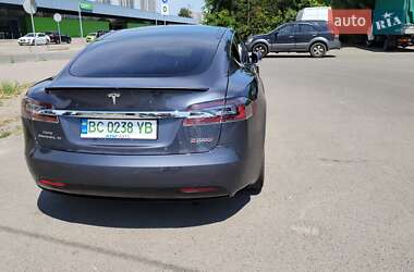 Лифтбек Tesla Model S 2017 в 